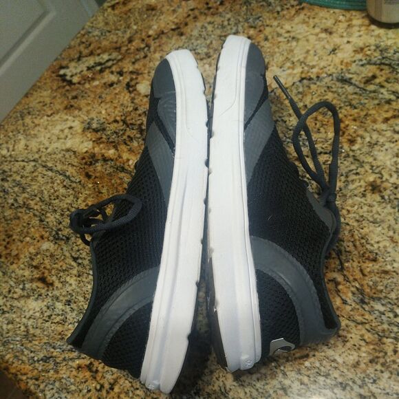 Quiksilver Amphibian Plus Shoe Black Grey White EUC size 7 Water Outdoor Skate - Picture 5 of 12